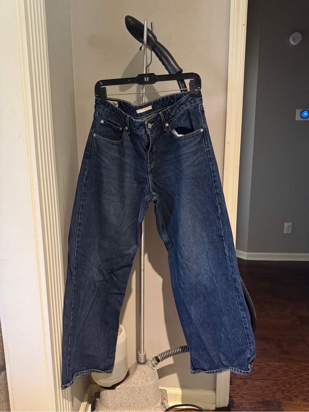 Levi's low loose jeans